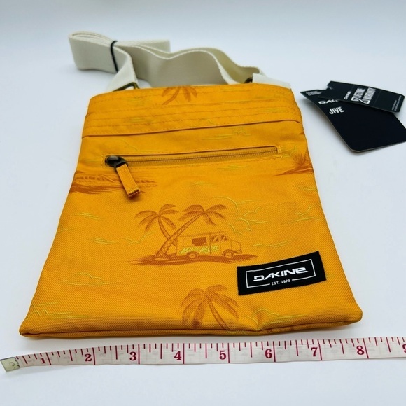 DAKINE UNISEX JIVE OCEANFRONT MINIMALIST CROSSBODY BAG NWT - Picture 8 of 9